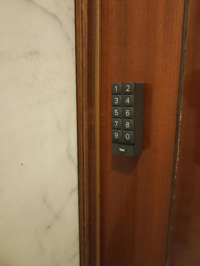 A&C Guest Black Diamond Рим Екстериор снимка